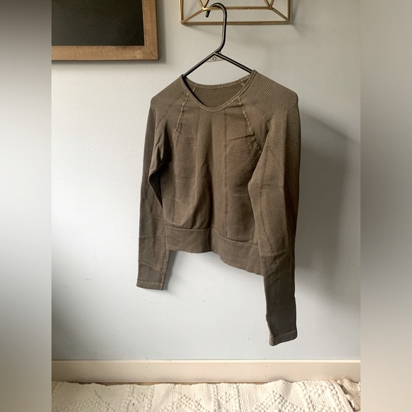 Cyclebar Long Sleeve Workout Top - Picture 1 of 5